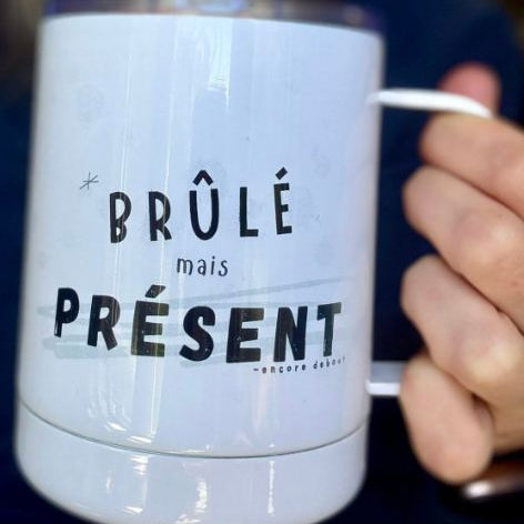 Tasse isothermique- Brûlé mais présent