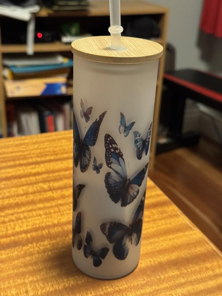 Verre givré long- Papillons bleus